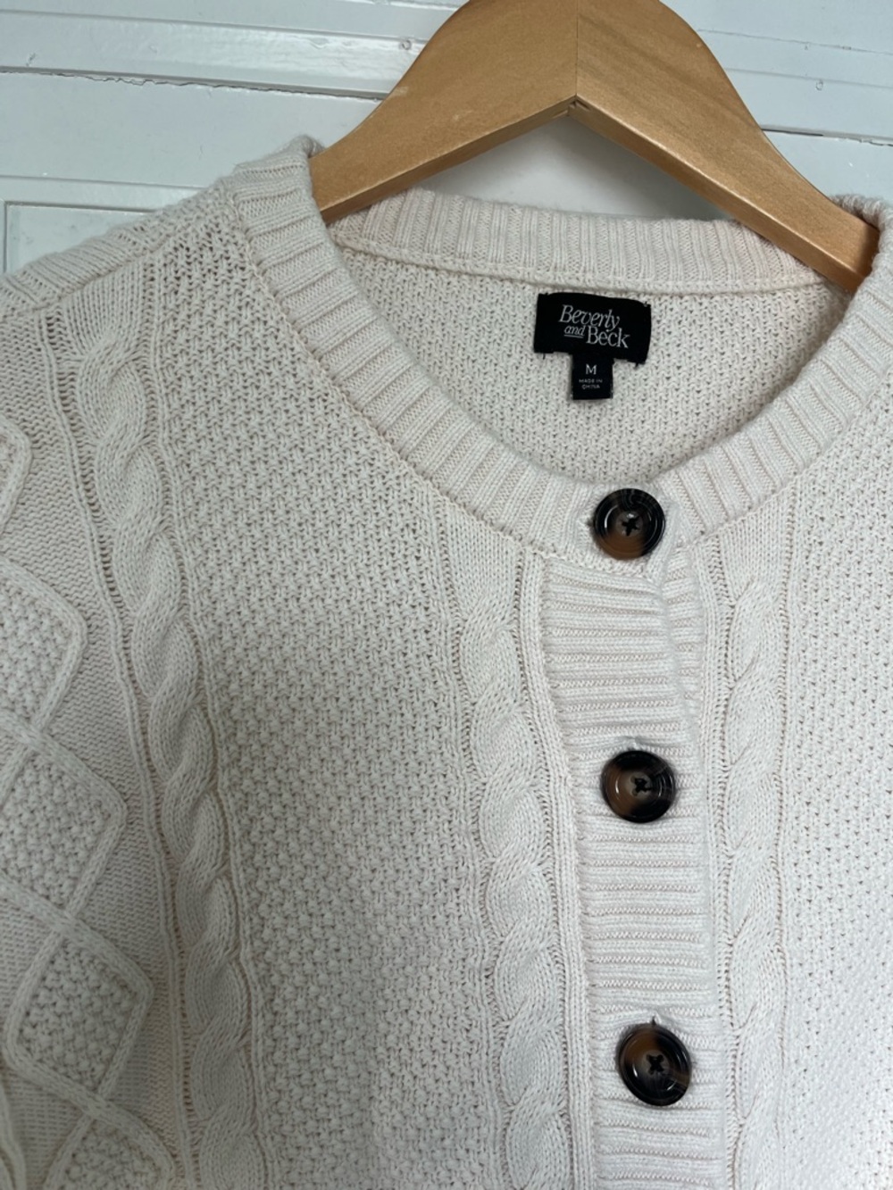 Beverly and Beck Heidi Cable Knit Cardigan - Picture 4 of 7